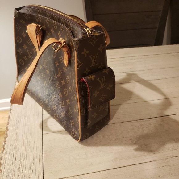 Louis Vuitton - Picture 4 of 8